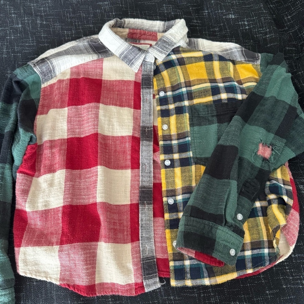 American Eagle Outfitters Cozy Cabin Cropped Flannel size Large - Picture 5 of 11